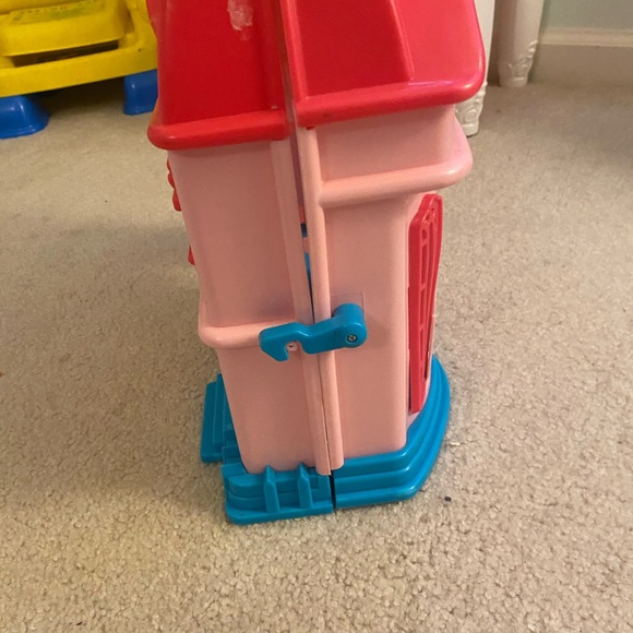 Dollhouse - Picture 2 of 3